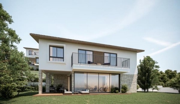 Luxury Hillside Living 